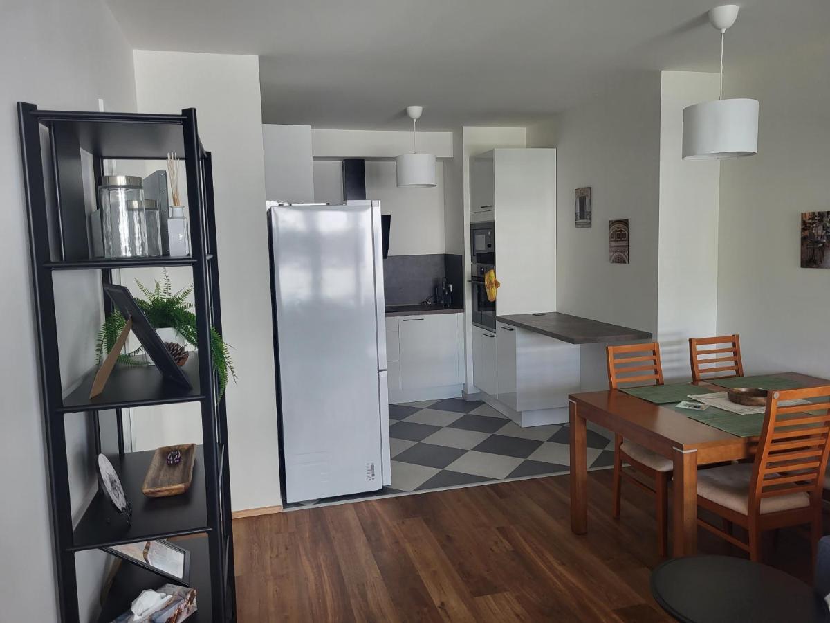New Apartment In Karlin, Praha 8, Close To Center 外观 照片