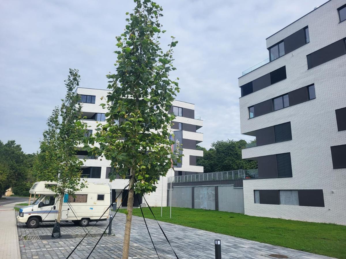 New Apartment In Karlin, Praha 8, Close To Center 外观 照片