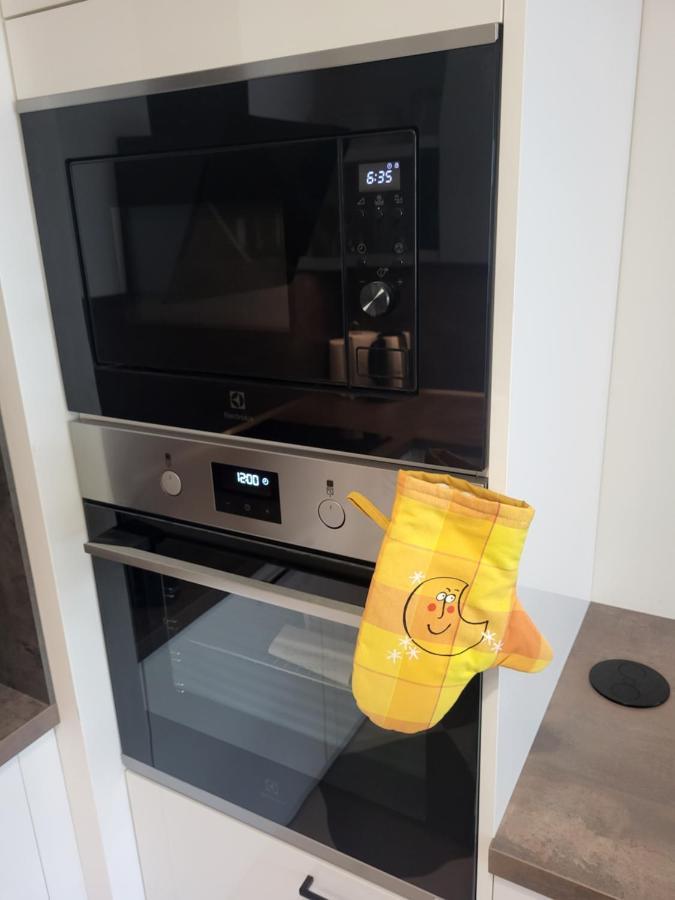 New Apartment In Karlin, Praha 8, Close To Center 外观 照片
